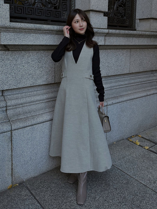 【Gray Beige】V neck side button jumper skirt(再入荷)