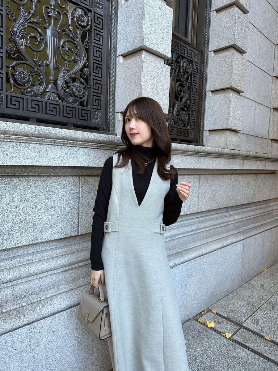 【Gray Beige】V neck side button jumper skirt(再入荷)