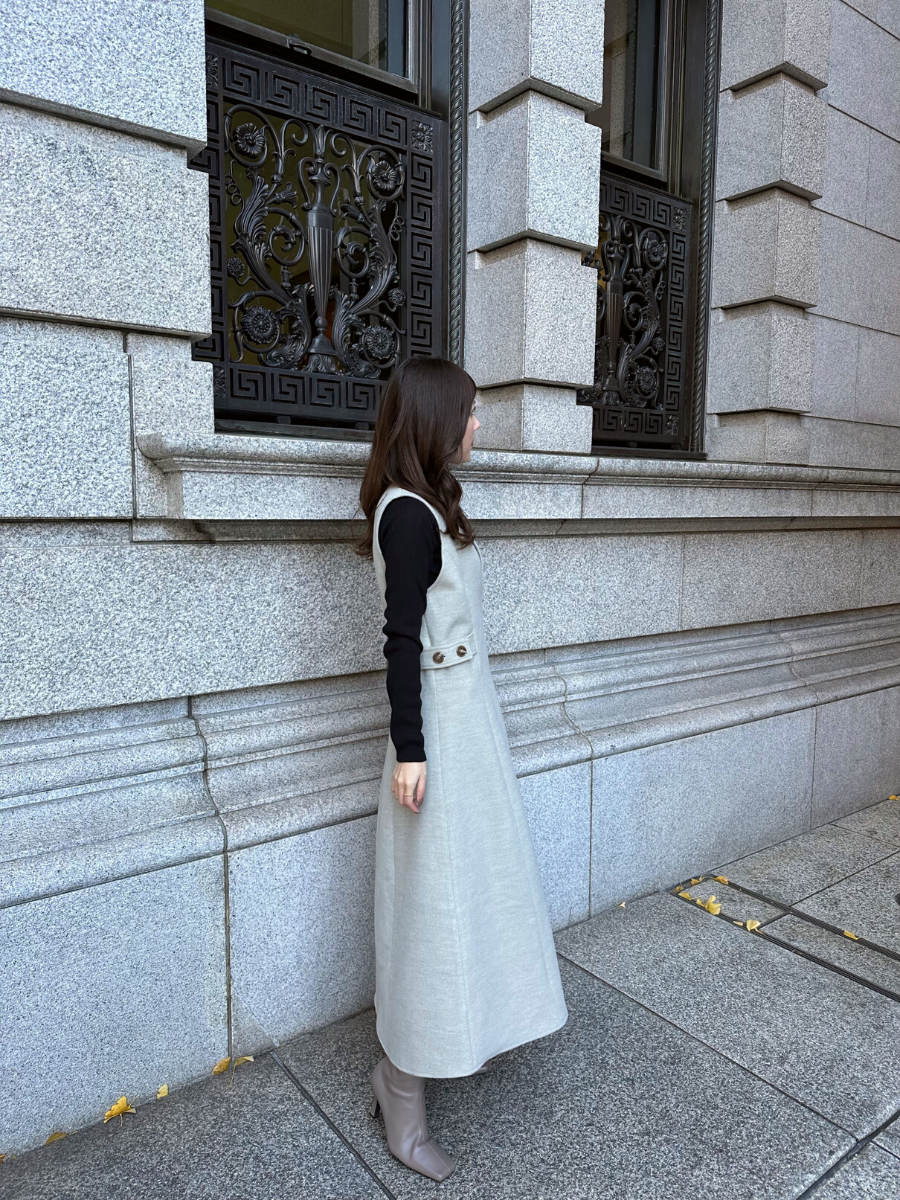 【Gray Beige】V neck side button jumper skirt(再入荷)